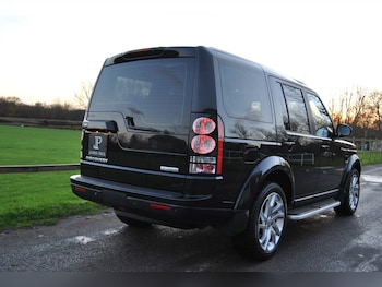 Used Land Rover Discovery 2016 for sale - 76901751: Photo