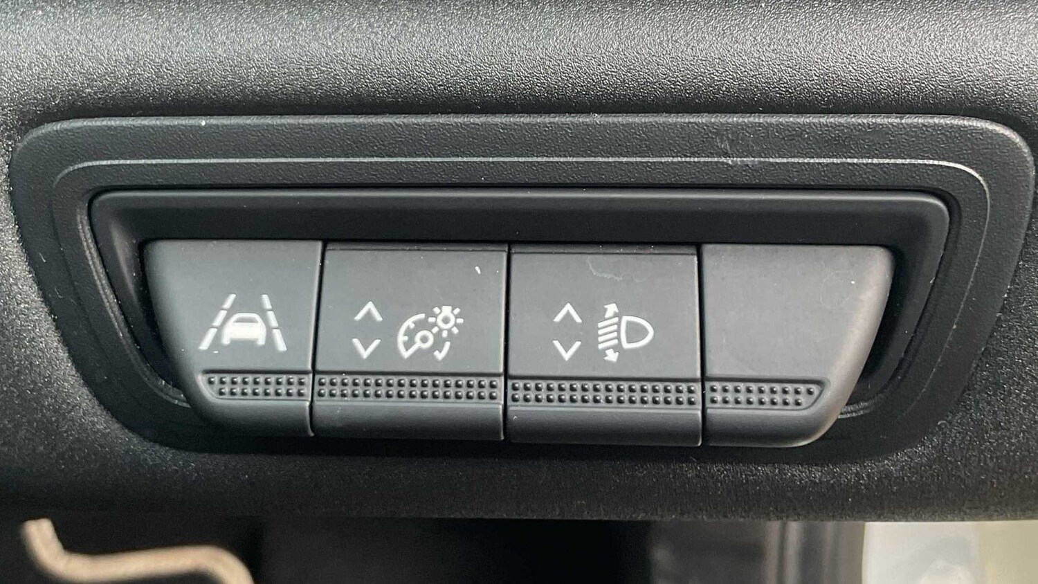 Used Renault Captur 2021 for sale - 78077003: Photo 24