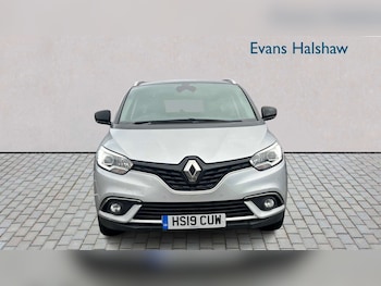 Used Renault Grand Scenic 2019 for sale - 77962779: Photo