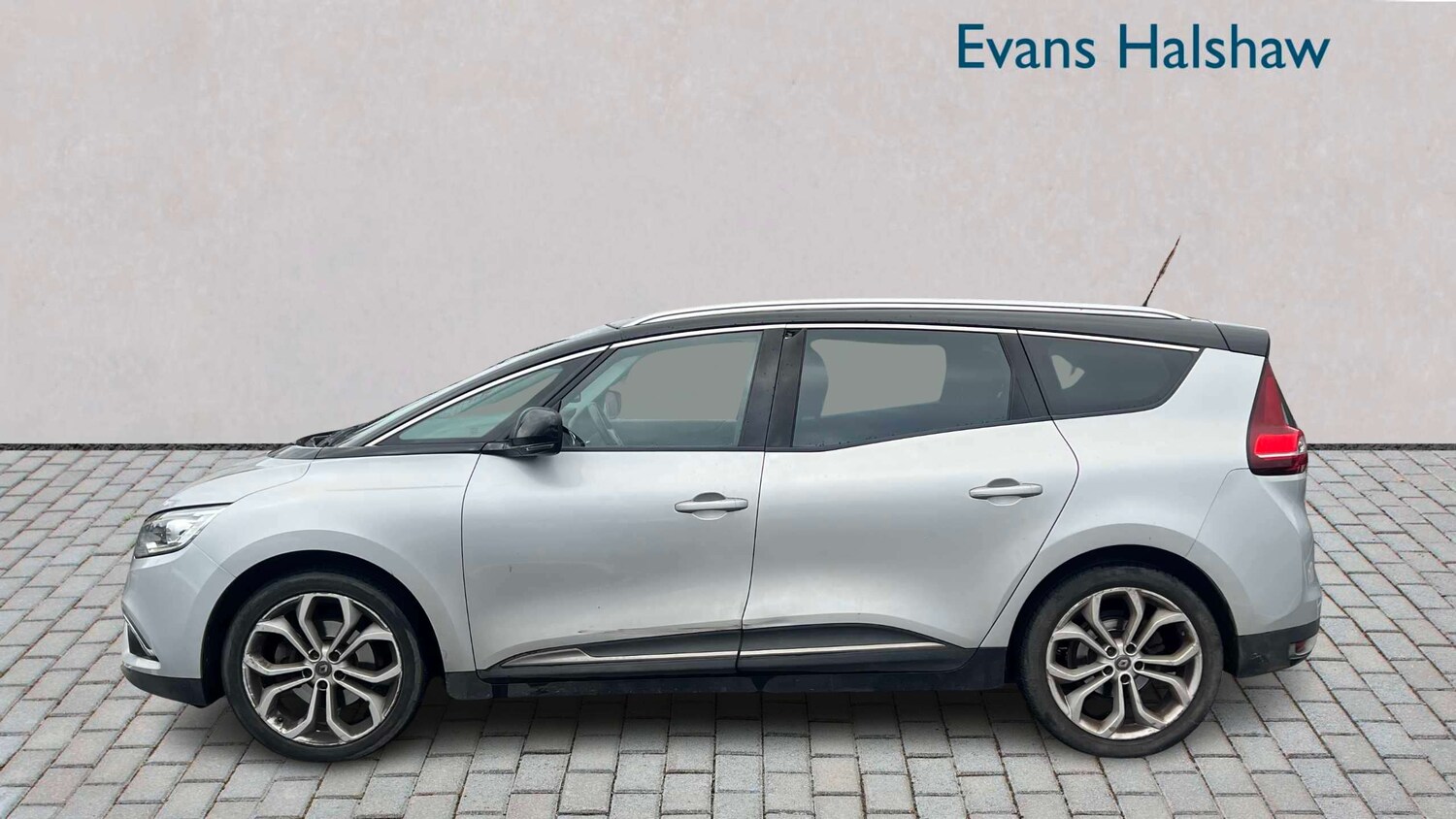 Used Renault Grand Scenic for sale - 77962779: Photo 4