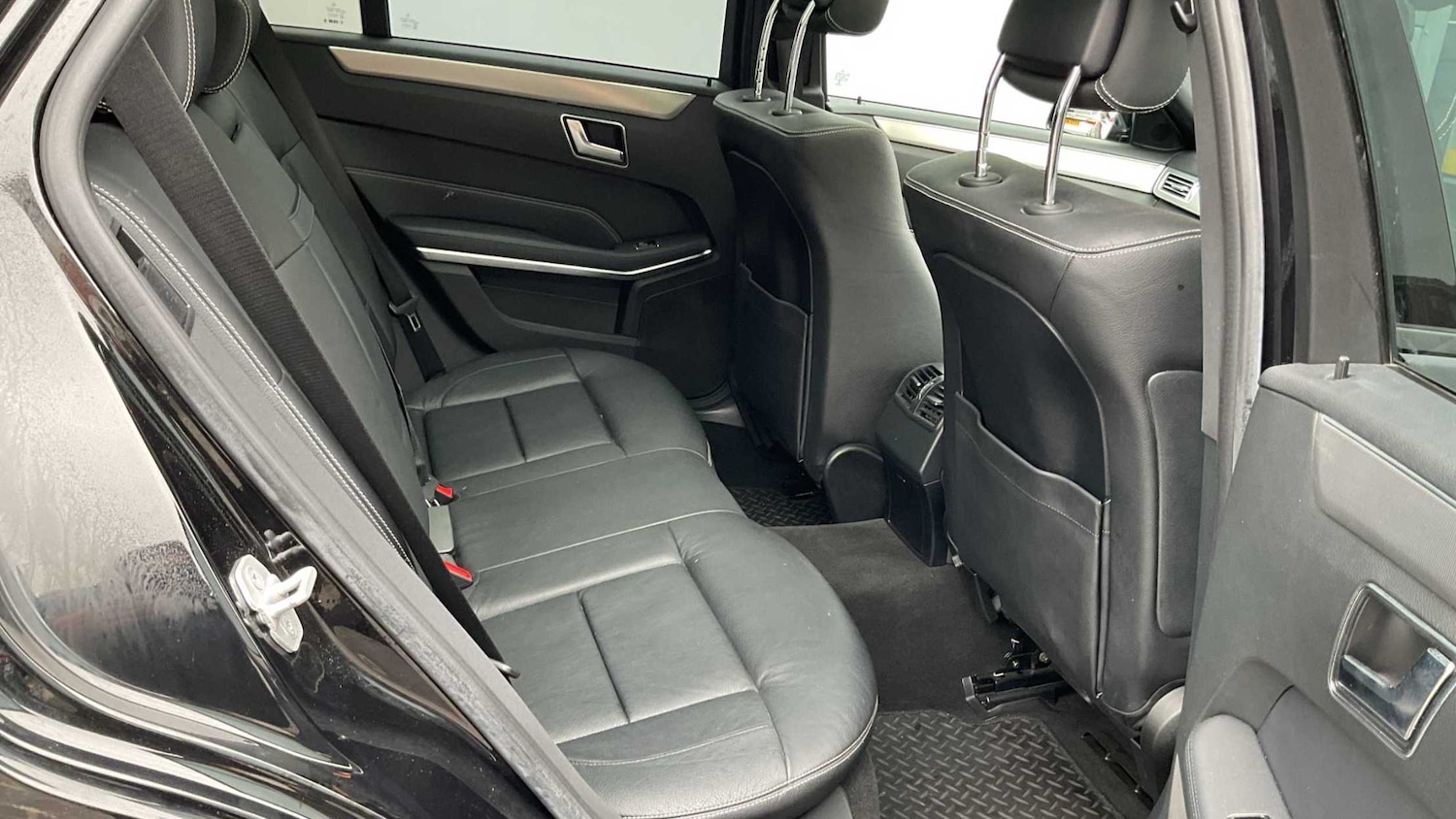 Used Mercedes-Benz E Class 2015 for sale - 78104586: Photo 18