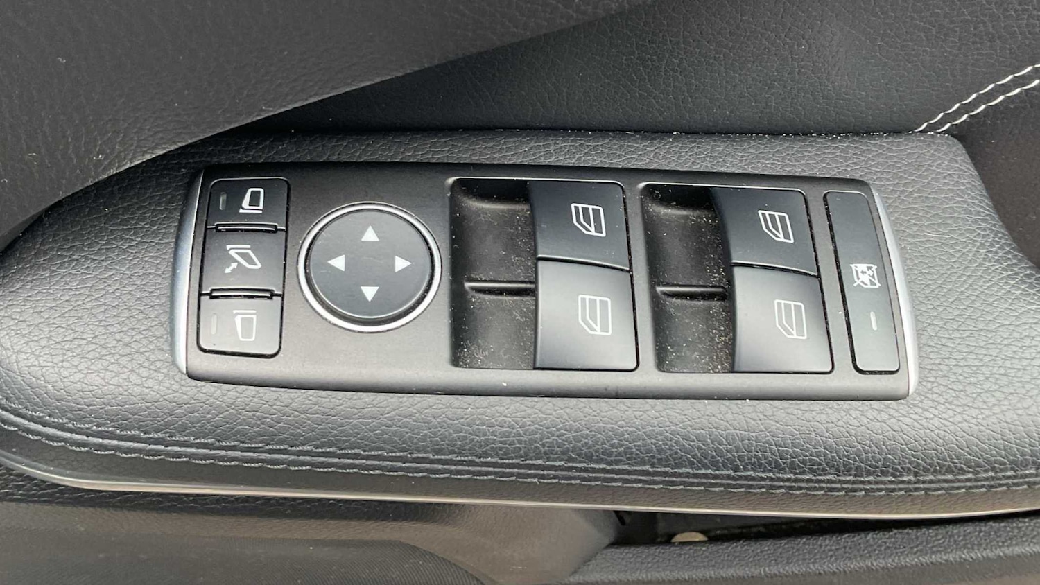 Used Mercedes-Benz E Class 2015 for sale - 78104586: Photo 23