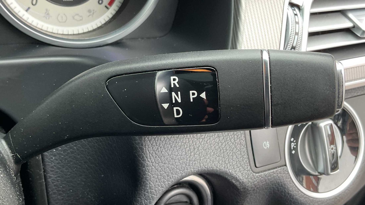 Used Mercedes-Benz E Class 2015 for sale - 78104586: Photo 29