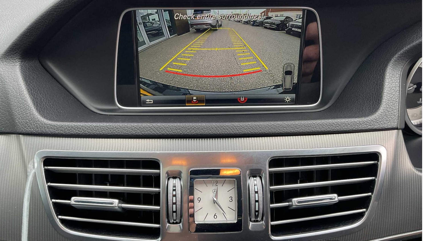 Used Mercedes-Benz E Class 2015 for sale - 78104586: Photo 32