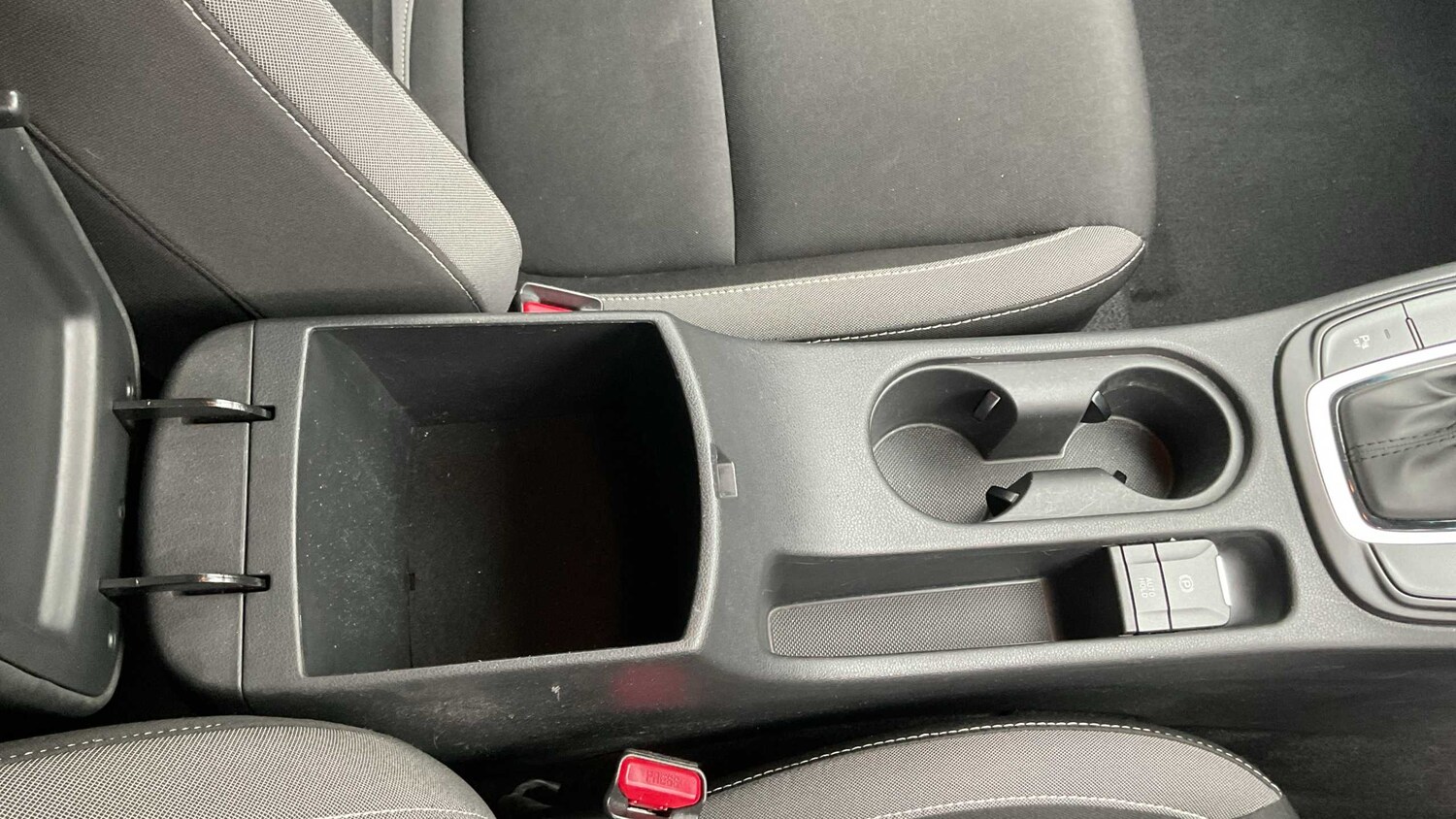 Used Hyundai KONA 2020 for sale - 78104546: Photo 35