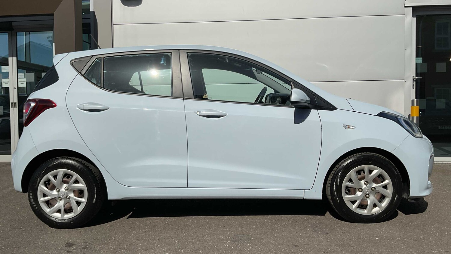 Used Hyundai i10 2019 for sale - 78077221: Photo 15