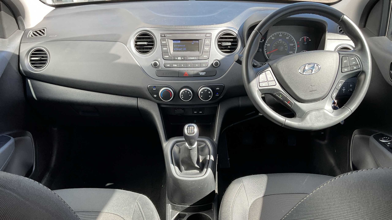 Used Hyundai i10 2019 for sale - 78077221: Photo 16