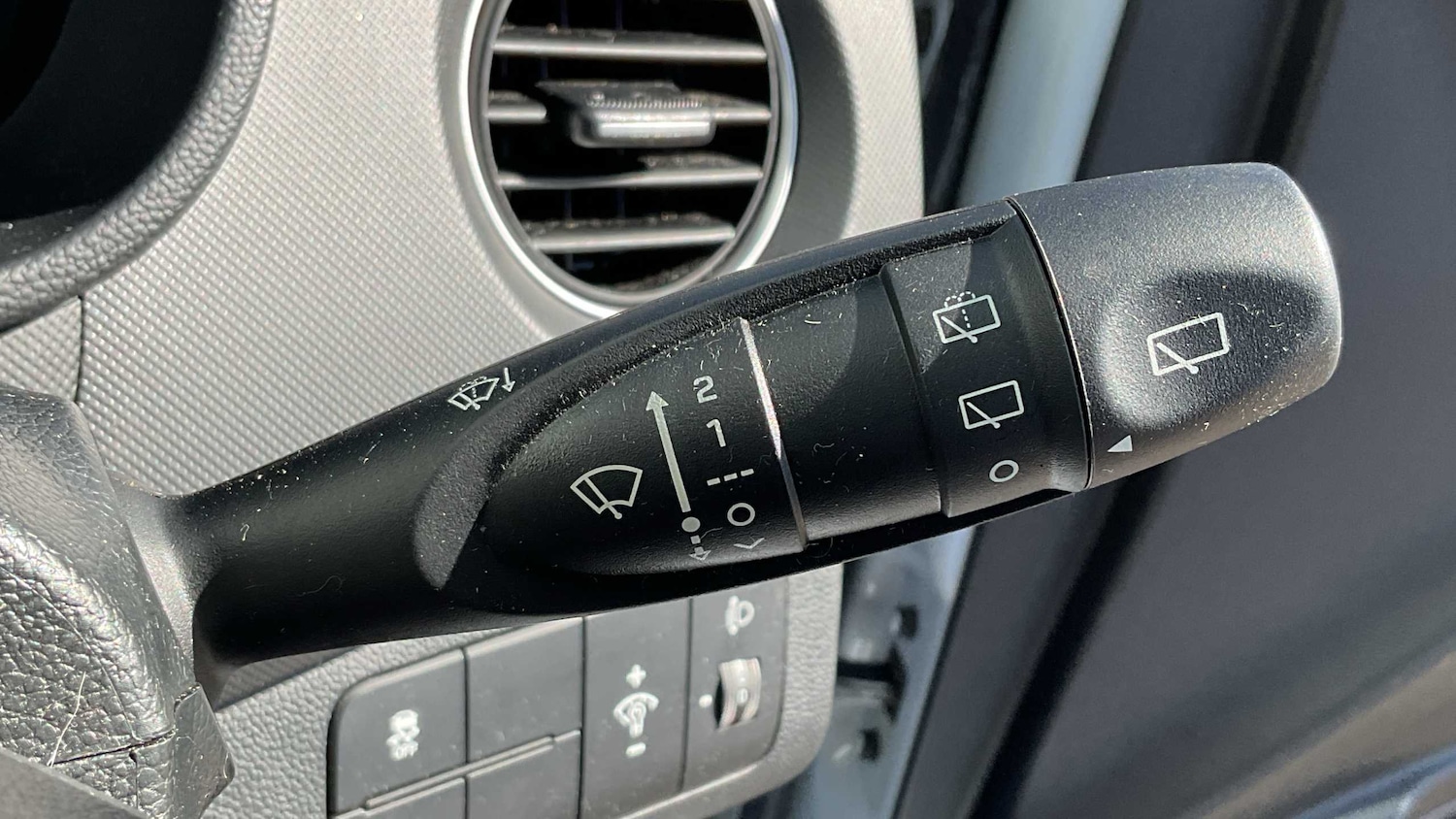 Used Hyundai i10 2019 for sale - 78077221: Photo 28