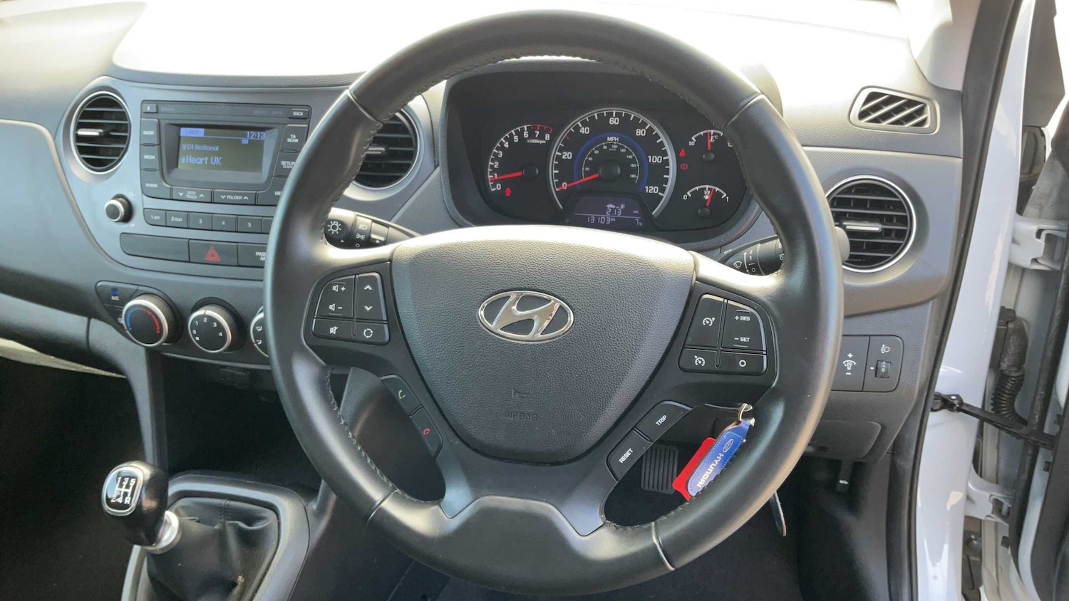 Used Hyundai i10 2019 for sale - 78077221: Photo 9