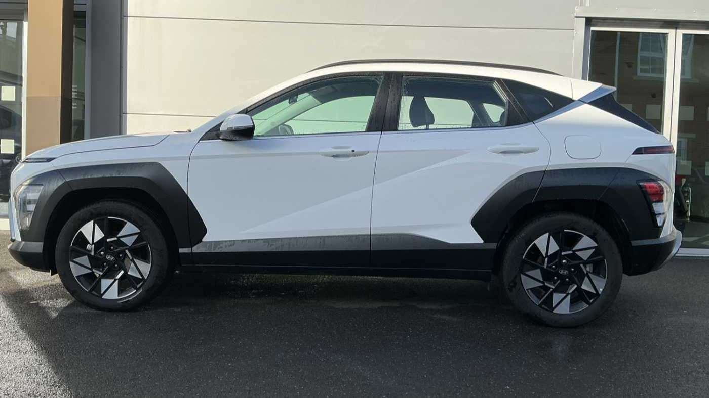 Used Hyundai KONA 2025 for sale - 77962849: Photo 5