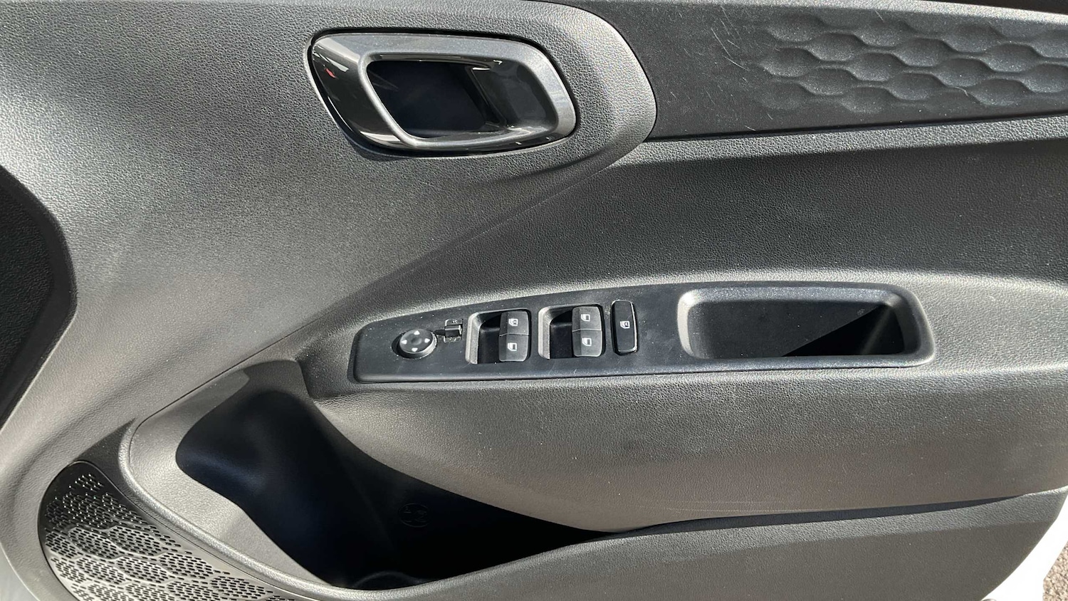 Used Hyundai i10 2023 for sale - 78063770: Photo 20