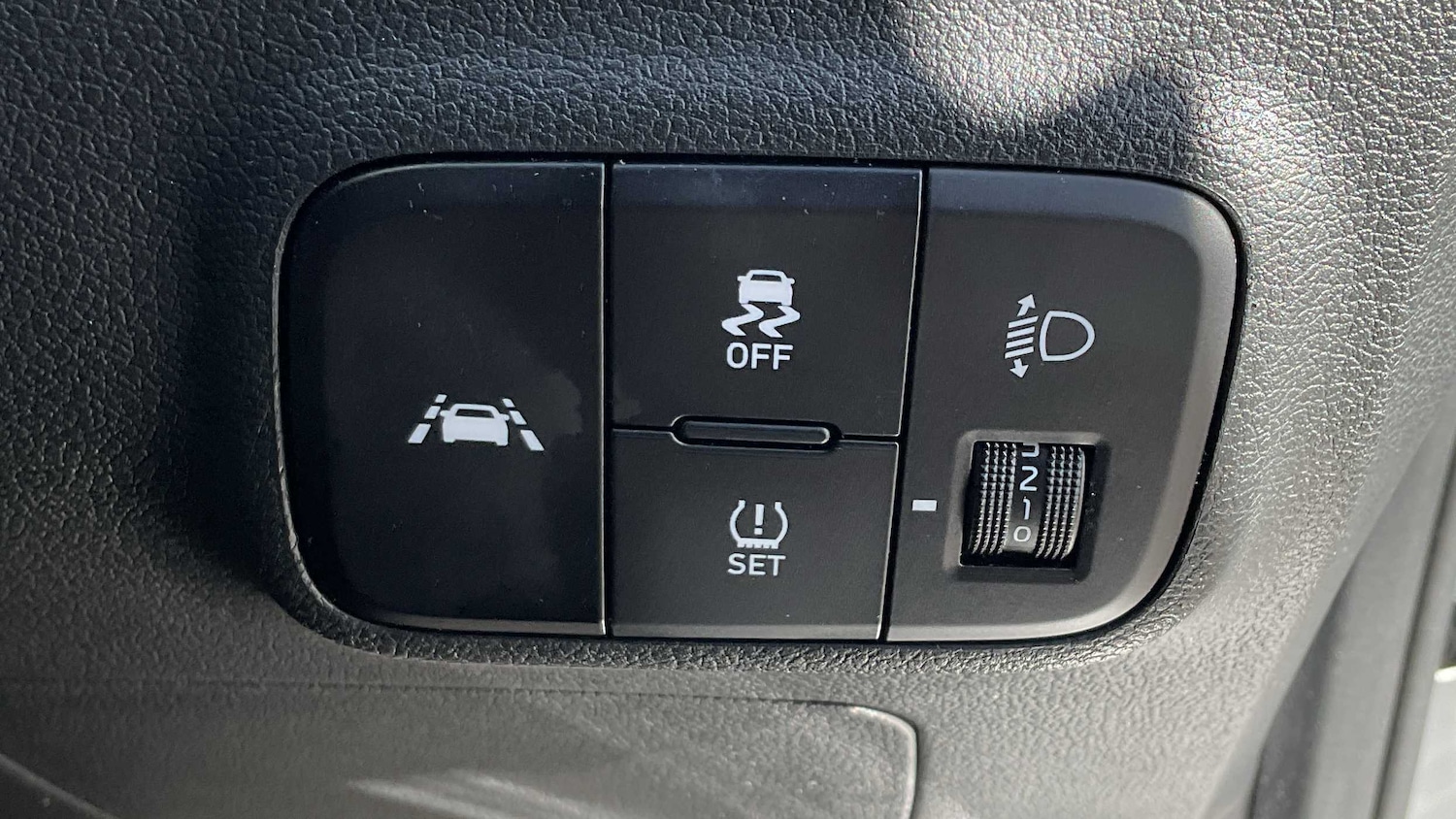 Used Hyundai i10 2023 for sale - 78063770: Photo 22