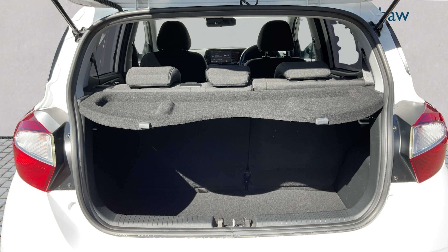 Used Hyundai i10 2023 for sale - 78063770: Photo 7