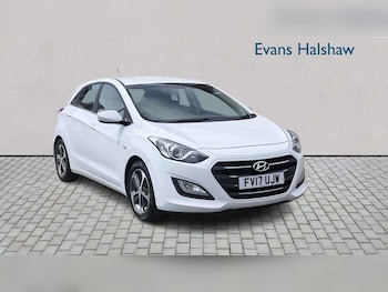 Used Hyundai i30 2017 for sale - 79109339: Photo