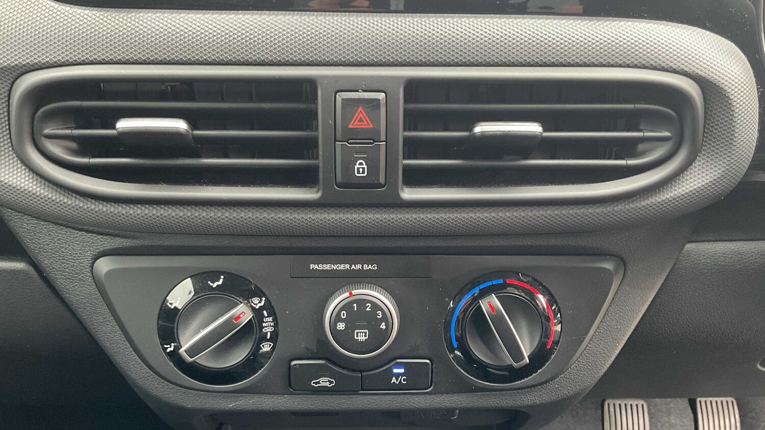 Used Hyundai i10 2023 for sale - 78010582: Photo 28