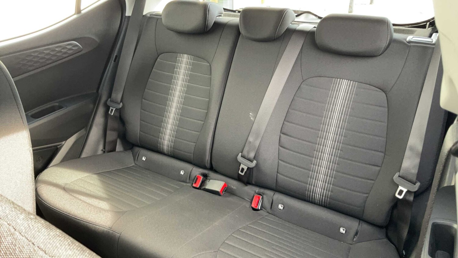 Used Hyundai i10 for sale - 77962793: Photo 14