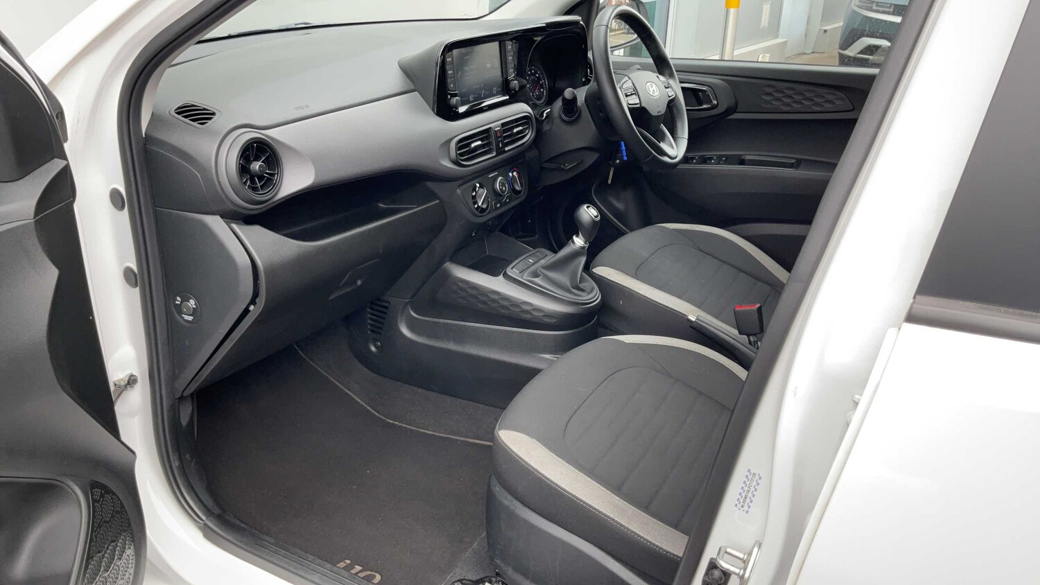 Used Hyundai i10 2023 for sale - 78104817: Photo 12