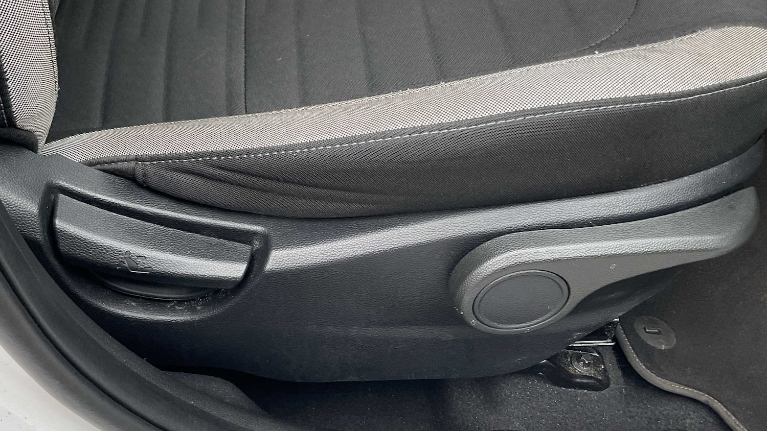 Used Hyundai i10 2023 for sale - 78104817: Photo 22