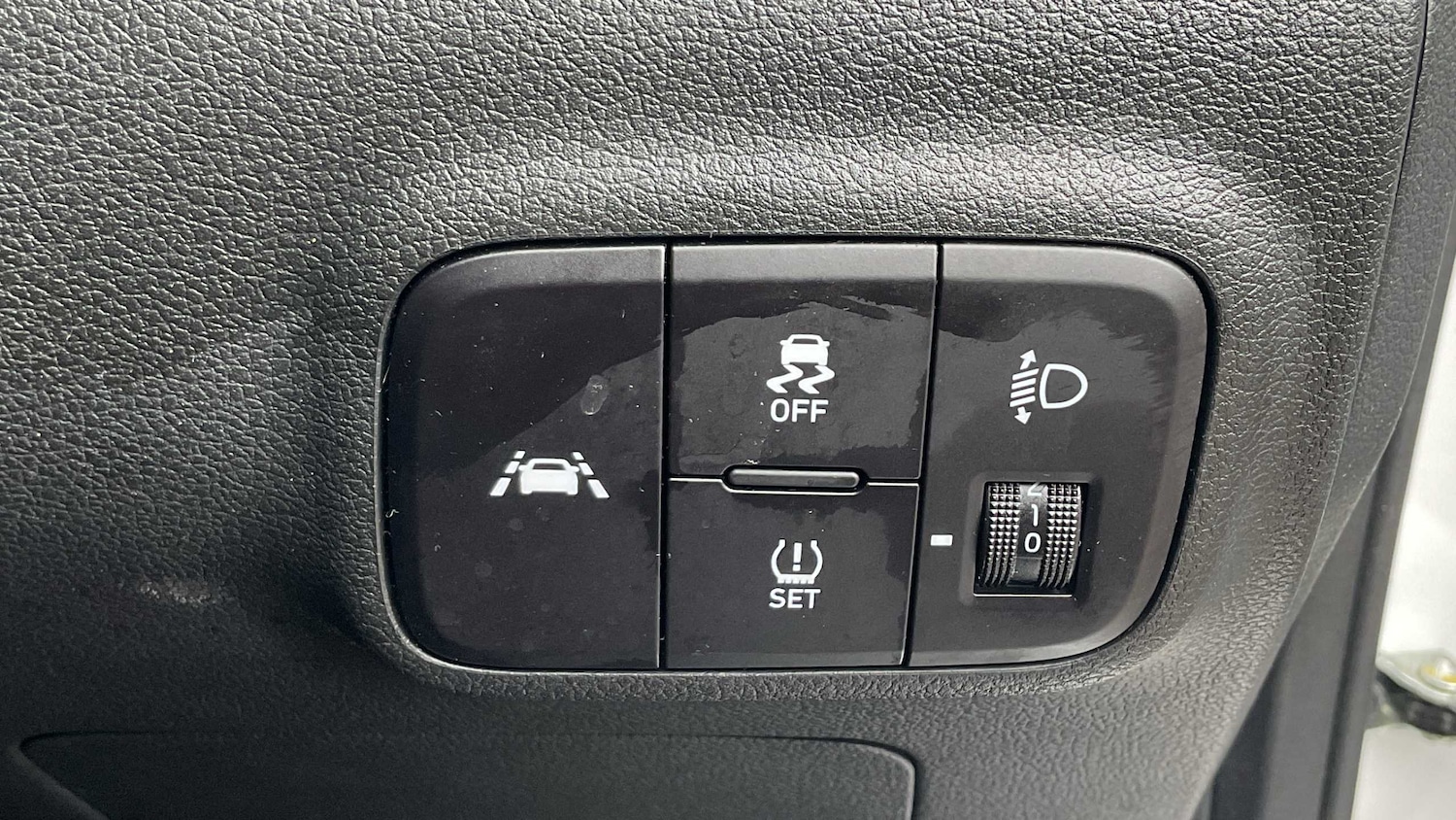 Used Hyundai i10 2023 for sale - 78104817: Photo 23