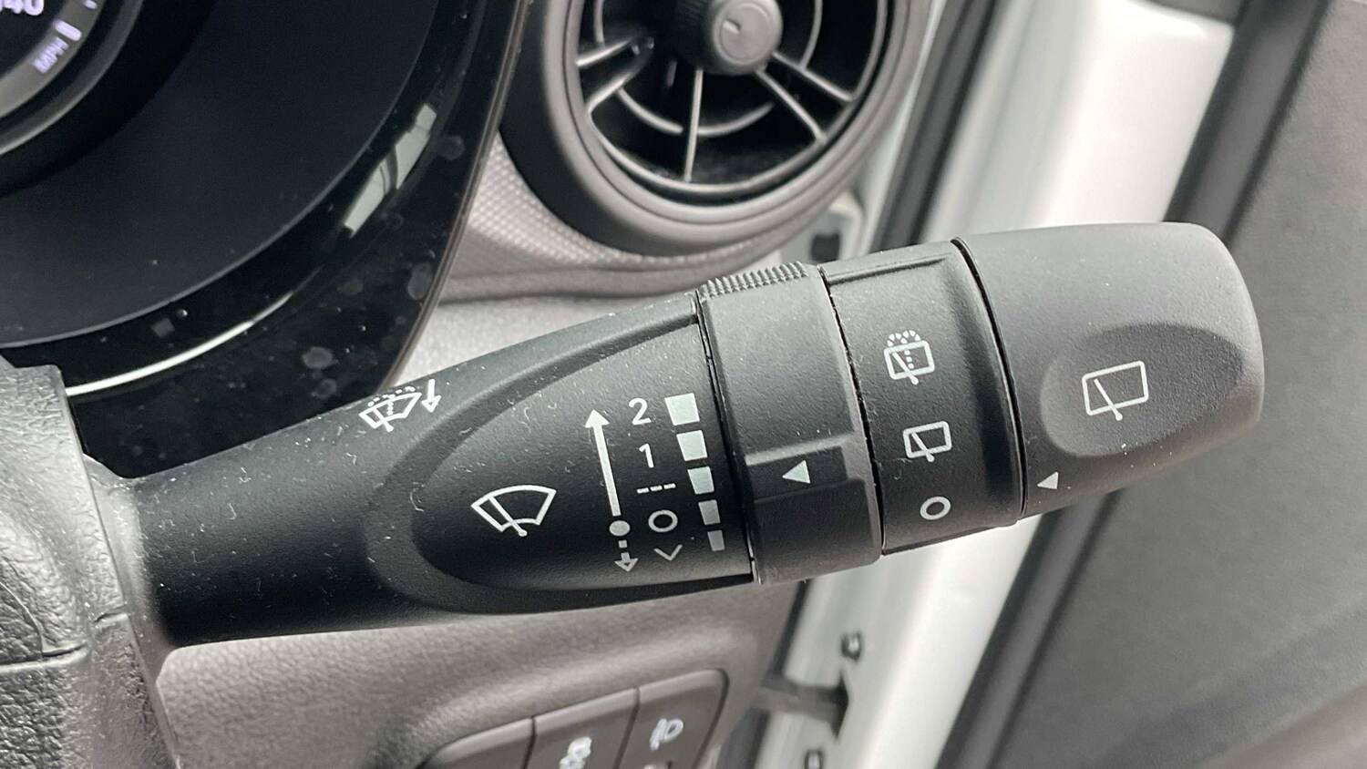 Used Hyundai i10 2023 for sale - 78104817: Photo 26