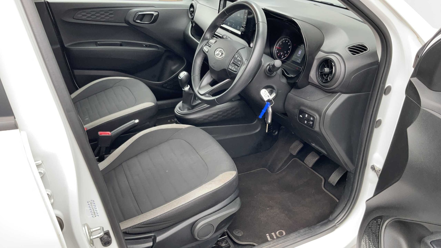 Used Hyundai i10 2023 for sale - 78104817: Photo 8