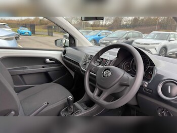 Used Volkswagen up! 2019 for sale - 77962820: Photo