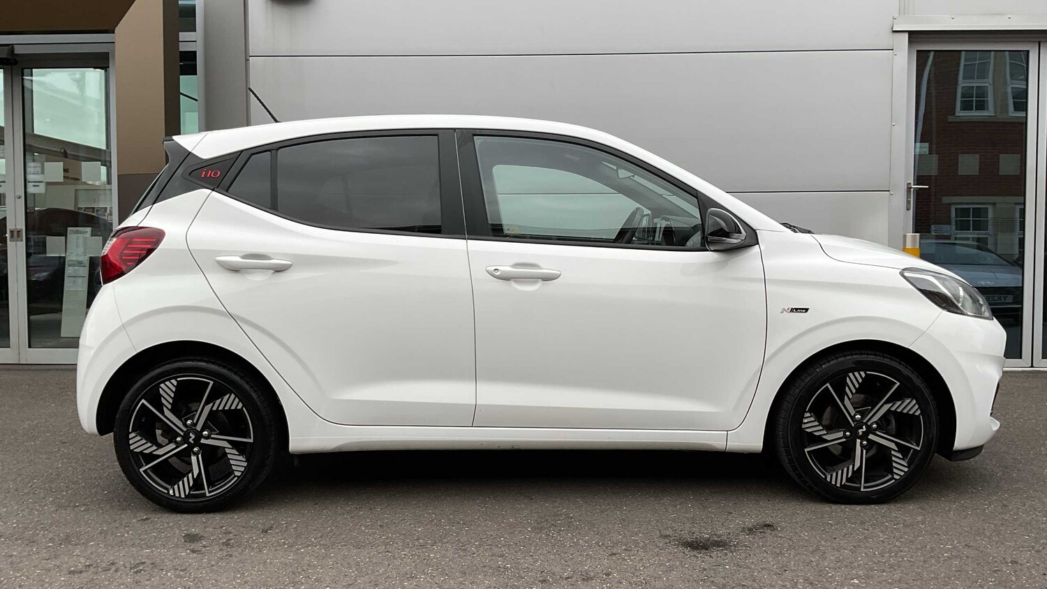 Used Hyundai i10 2023 for sale - 78090000: Photo 15