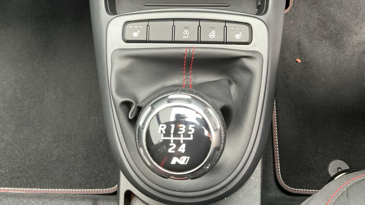 Used Hyundai i10 2023 for sale - 78090000: Photo 31