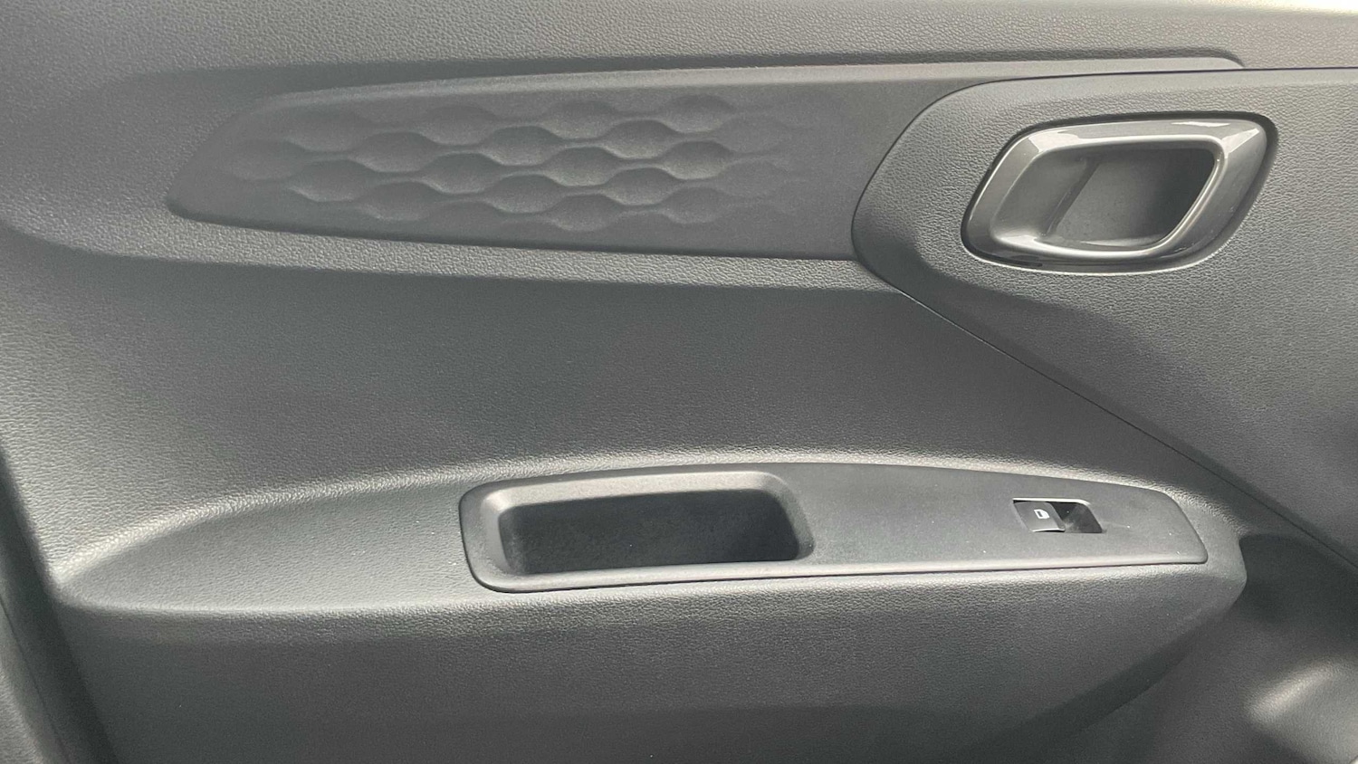 Used Hyundai i10 2025 for sale - 77995938: Photo 33