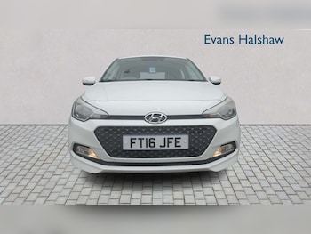 Used Hyundai i20 2016 for sale - 79065107: Photo