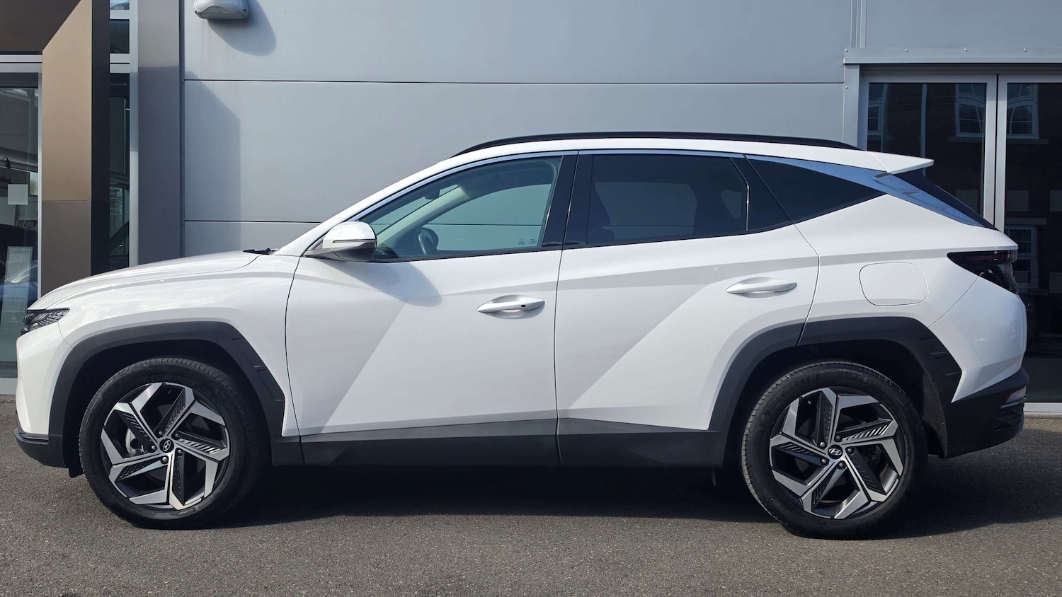 Used Hyundai TUCSON 2023 for sale - 78129709: Photo 3