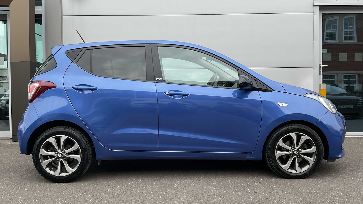 Used Hyundai i10 2019 for sale - 77995942: Photo 15