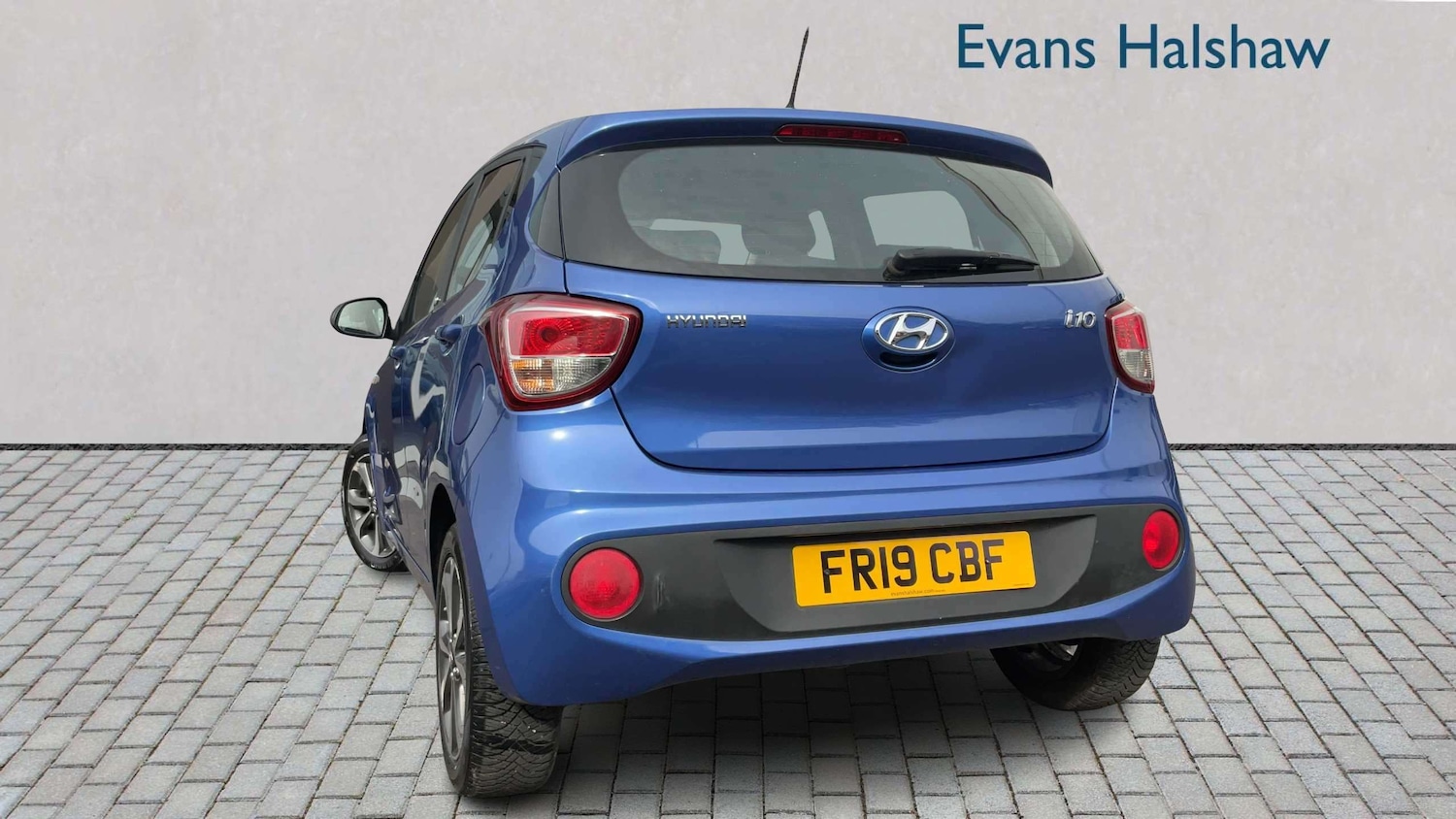 Used Hyundai i10 2019 for sale - 77995942: Photo 2