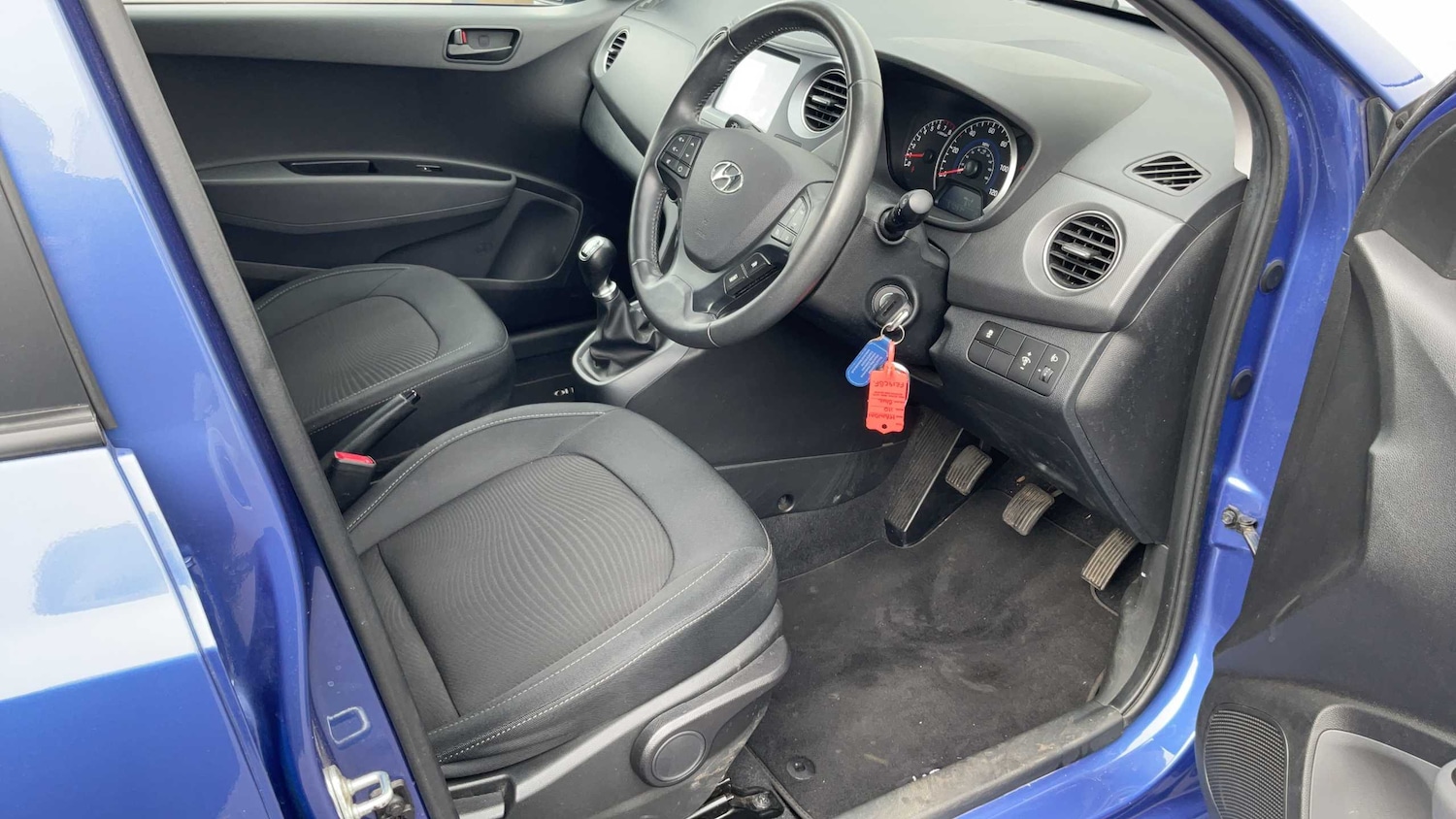 Used Hyundai i10 2019 for sale - 77995942: Photo 8