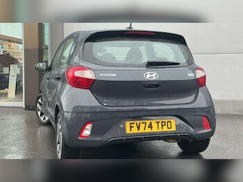 Used Hyundai i10 2024 for sale - 77962780: Photo