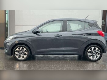 Used Hyundai i10 2024 for sale - 77962780: Photo