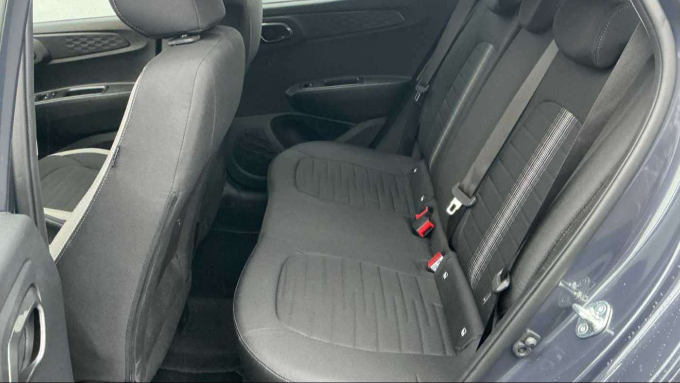 Used Hyundai i10 for sale - 77962780: Photo 7