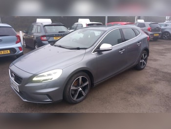 Used Volvo V40 2018 for sale - 79022028: Photo