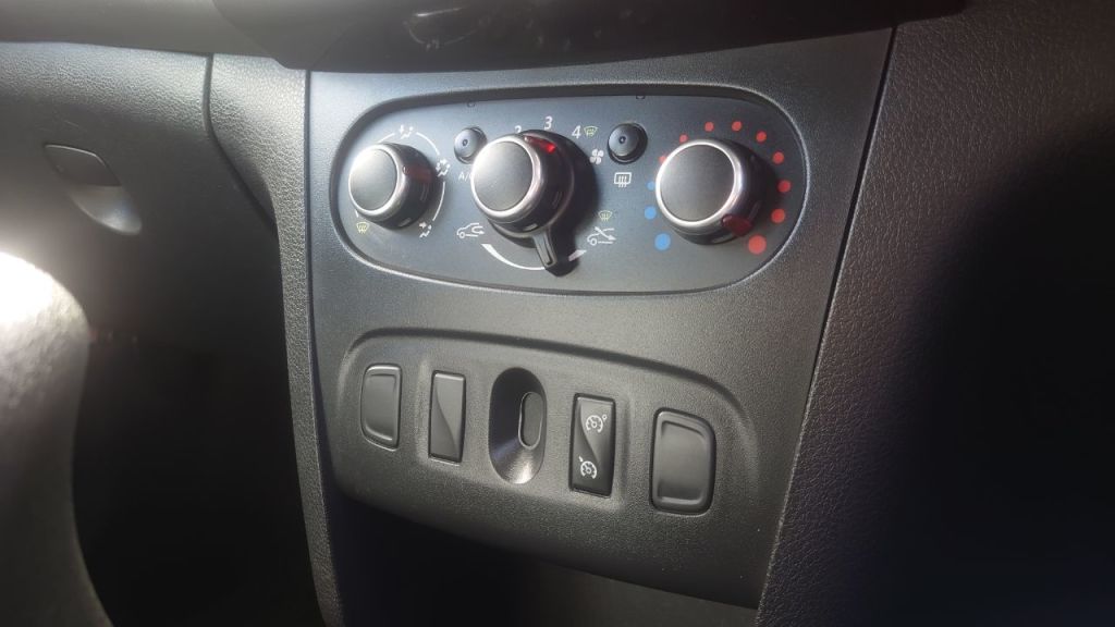 Used Dacia Logan MCV 2017 for sale - 78015803: Photo 15