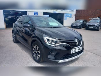 Used Renault Captur 2023 for sale - 79865524: Photo