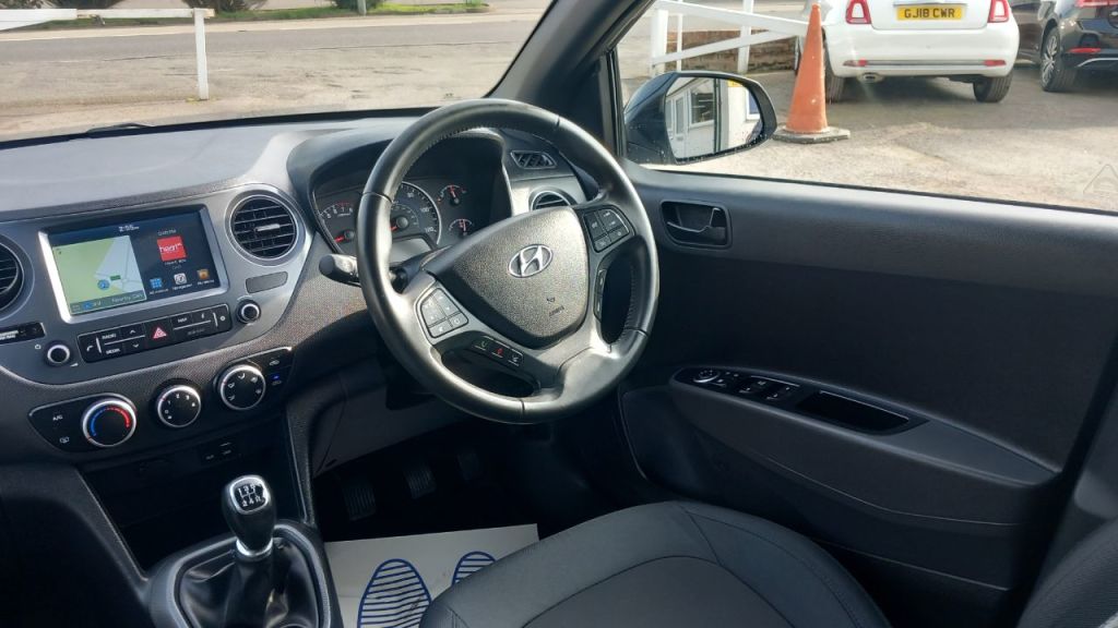 Used Hyundai i10 2018 for sale - 78021232: Photo 3