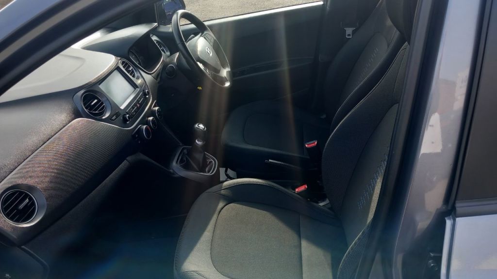 Used Hyundai i10 2018 for sale - 78021232: Photo 6