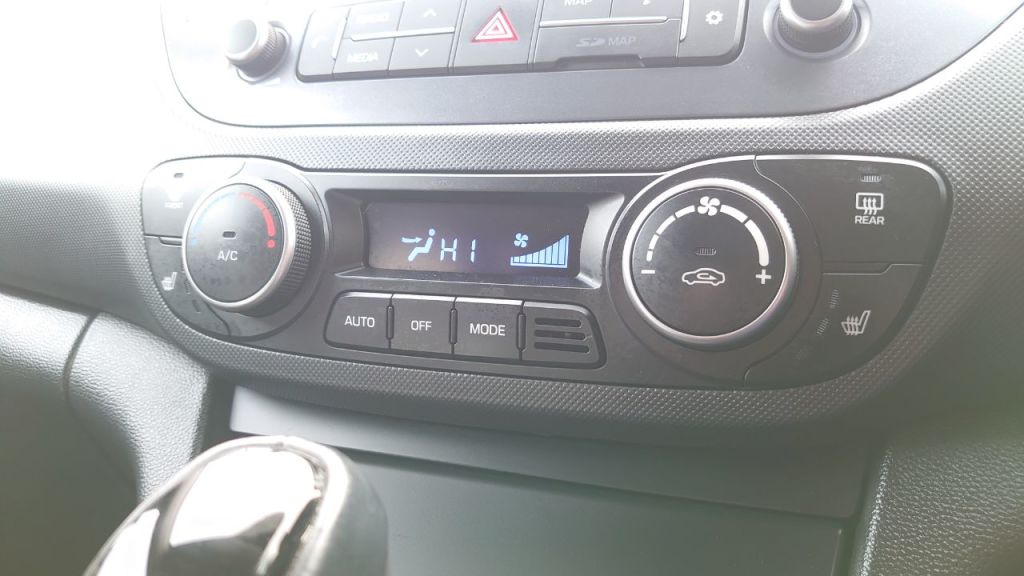 Used Hyundai i10 2017 for sale - 78021200: Photo 16