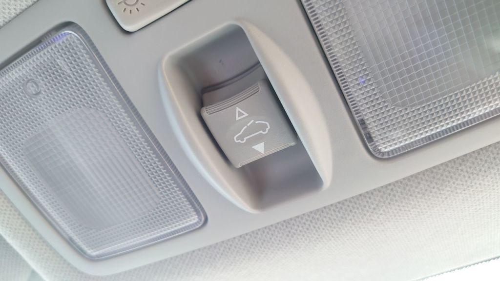 Used Hyundai i10 2017 for sale - 78021200: Photo 21