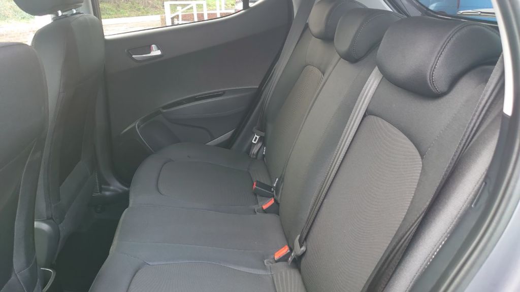 Used Hyundai i10 2017 for sale - 78021200: Photo 9