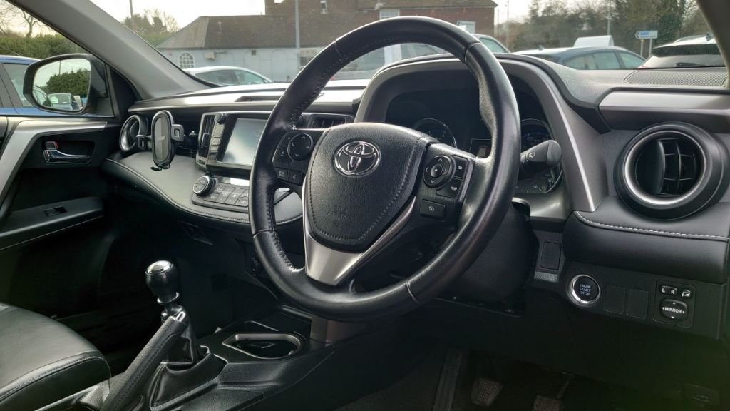 Used Toyota RAV4 2016 for sale - 78021225: Photo 11