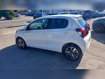 Used Peugeot 108 2018 for sale - 79542085: Photo