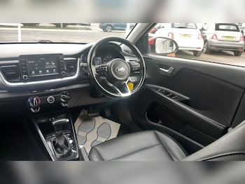 Used Kia Stonic 2020 for sale - 78011407: Photo