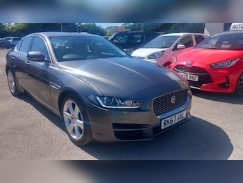 Used Jaguar XE 2017 for sale - 78701674: Photo