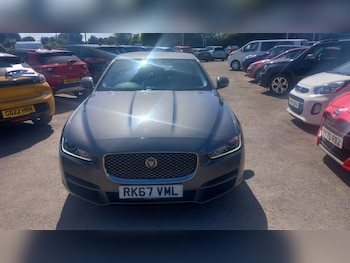 Used Jaguar XE 2017 for sale - 78701674: Photo